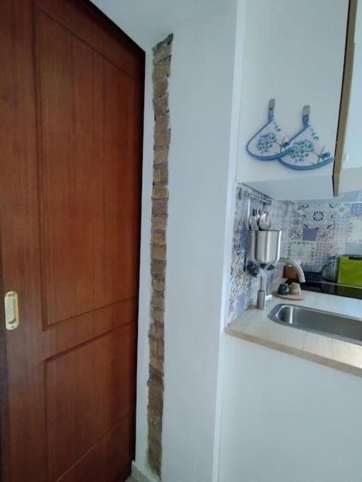 Apartment Angolo De Trastevere - Accogliente E Silenzioso Rome